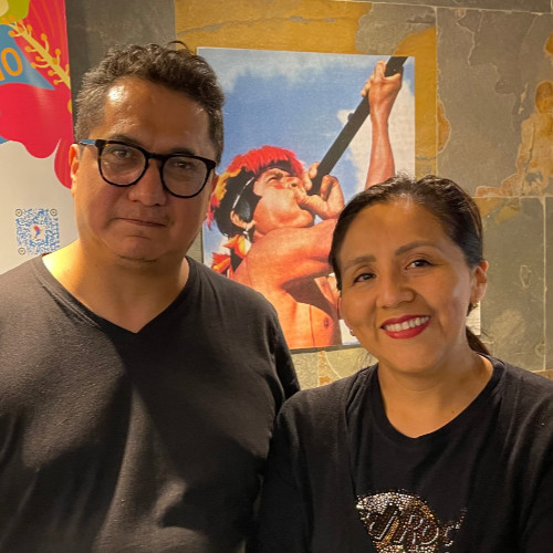 Diego Arteaga del equipo Línea Imaginaria y Elizabeth Sánchez de Asociación Rumiñahui