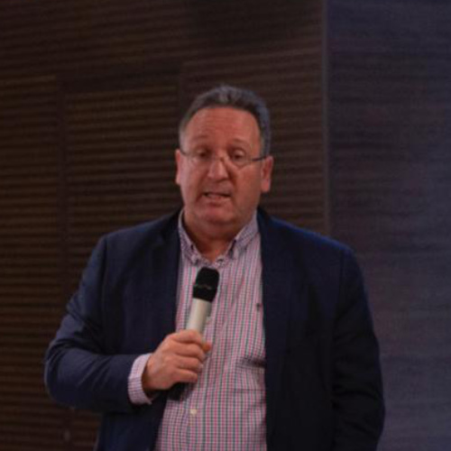 Abel Martin, de AISGE da la bienvenida